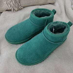 UGG Classic ULTRA Mini Green Winter Boots
